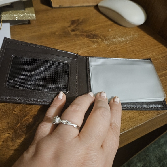 Beverly Hills Polo Club Men's Black Wallet - Picture 3 of 5